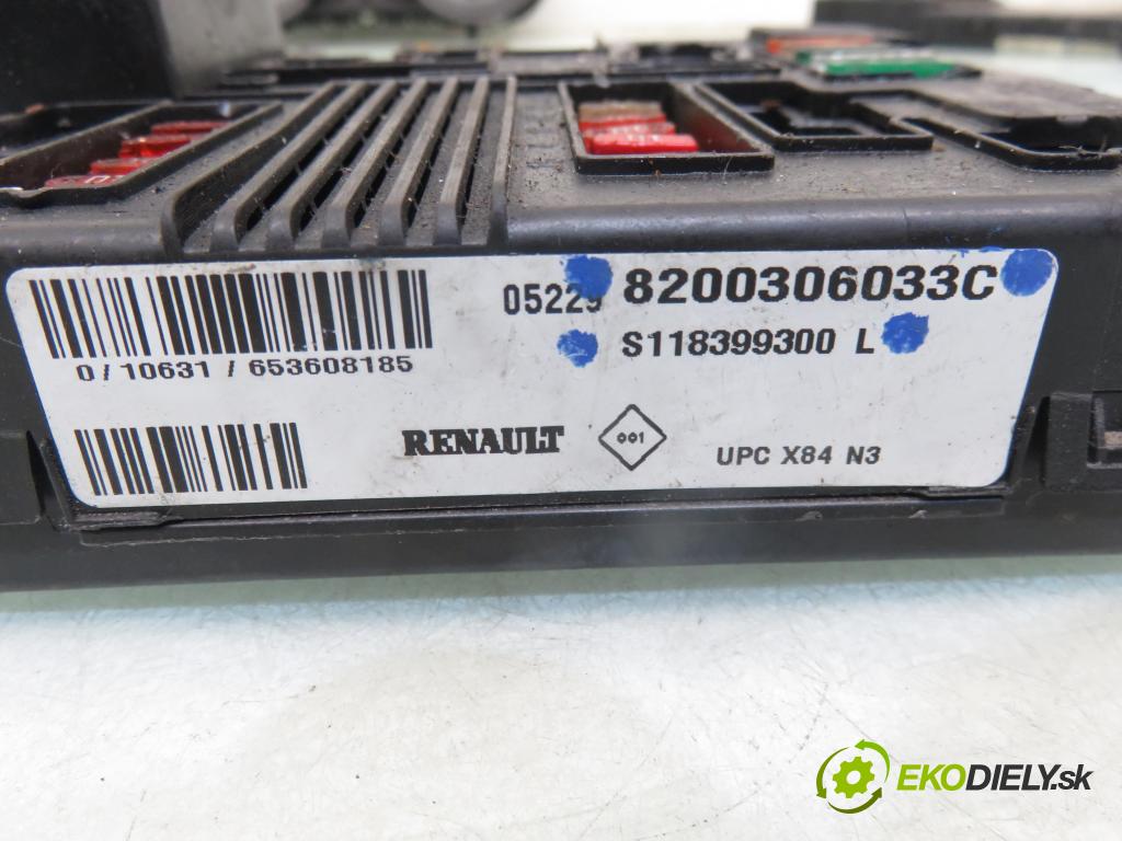 RENAULT MEGANE II (BM0/1_, CM0/1_) HB 2004 72,00 1.4 16V (BM0B, CM0B) - K4J 730 1390,00 spinačka / imobilizéra IMMO / Riadiaca jednotka 8200321263 ; 8200387138 ; 8200306033C