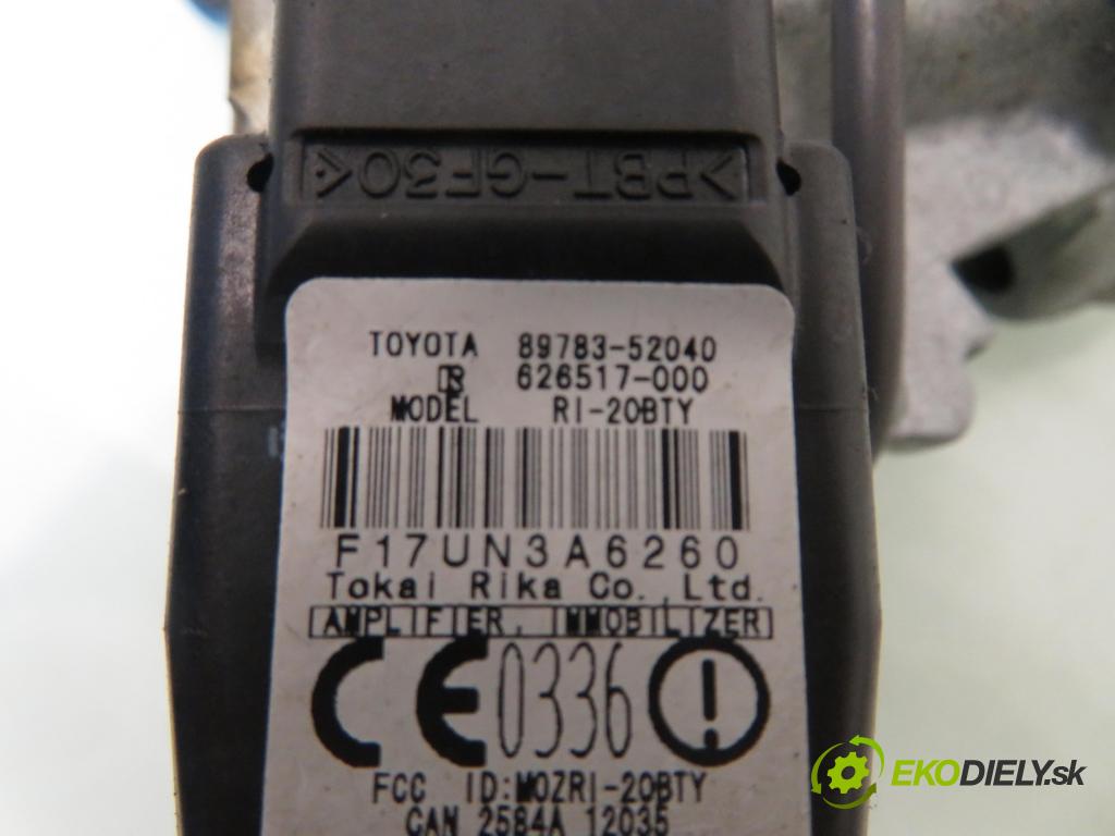 TOYOTA RAV 4 II (_A2_) SUV 2004 85,00 2.0 D-4D 4WD 116 - 1CD-FTV 1995,00 spinačka / zámky 45020423 ; 89783