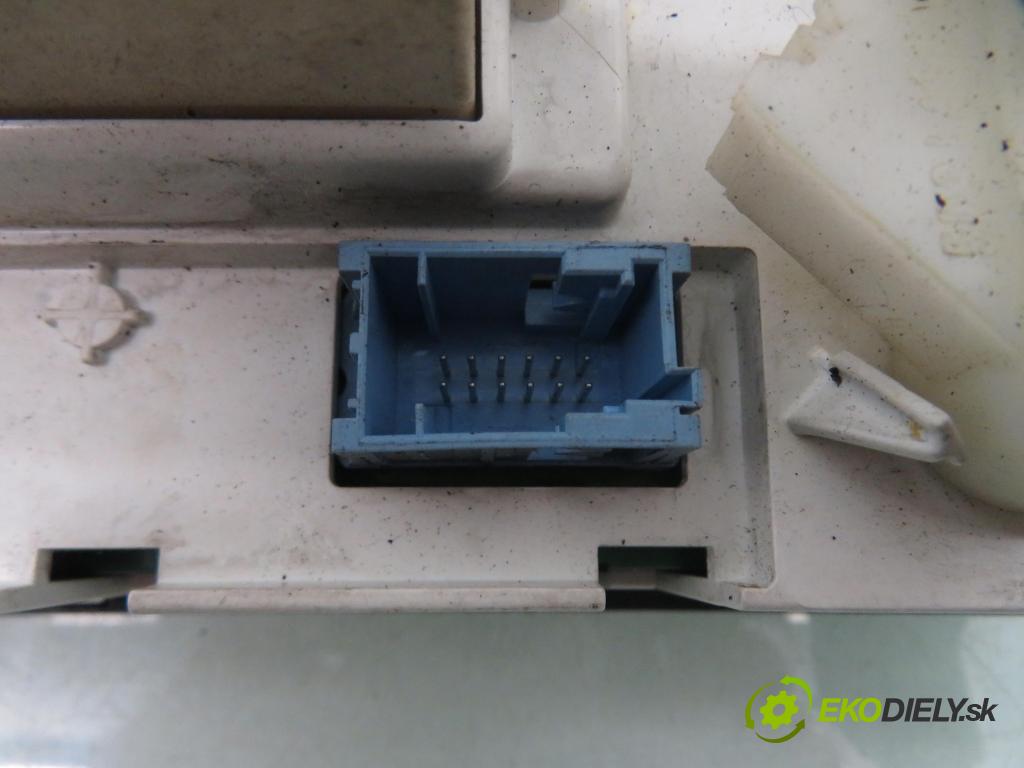 FIAT GRANDE PUNTO (199_) HB 2006 55,00 1.3 D Multijet 75 - 199 A2.000 1248,00 Panel kúrenia KLIMATIZACE: 5G1140100