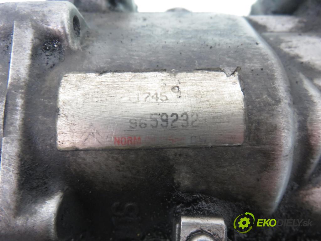 PEUGEOT PARTNER Skrzynia (5_, G_) FURGON 2008 55,00 1.6 HDi 75 - 9HW (DV6BTED4) 1560,00 KOMPRESOR: klimatizácie 9659232180 (Kompresor klimatizácie)