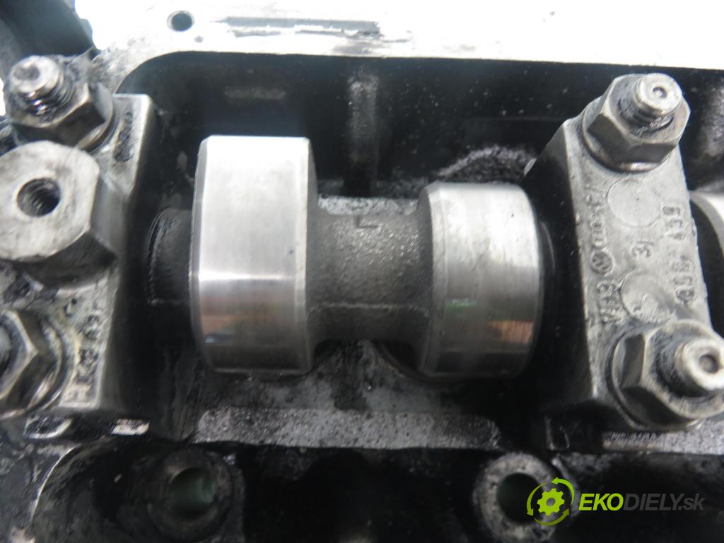 VW TRANSPORTER IV Skrzynia (70XA) FURGON 1996 50,00 1.9 TD 68 - ABL 1896,00 hlava 028103374 ; 069109111