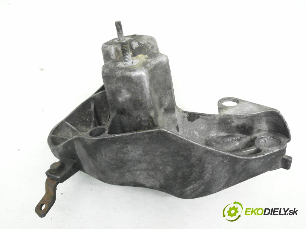 AUDI A6 (4F2, C6) SEDAN 2004 155,00 3.0 TDI quattro - BNG 2967,00 Uchytenie Motor 4F0199352E