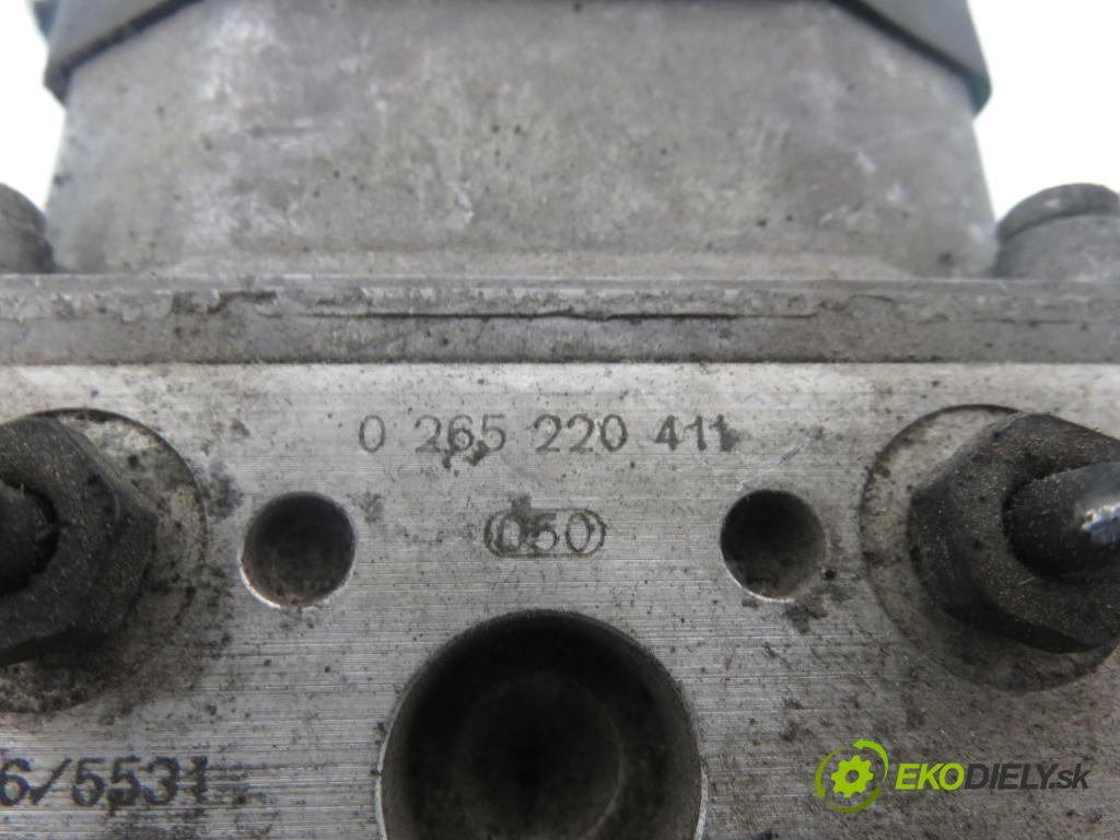 AUDI A6 Avant (4B5, C5) KOMBI 2002 125,00 2.4 - BDV 2393,00 Pumpa ABS 0273004285 ; 8E0614111C ; 0265220411 (Pumpa ABS)