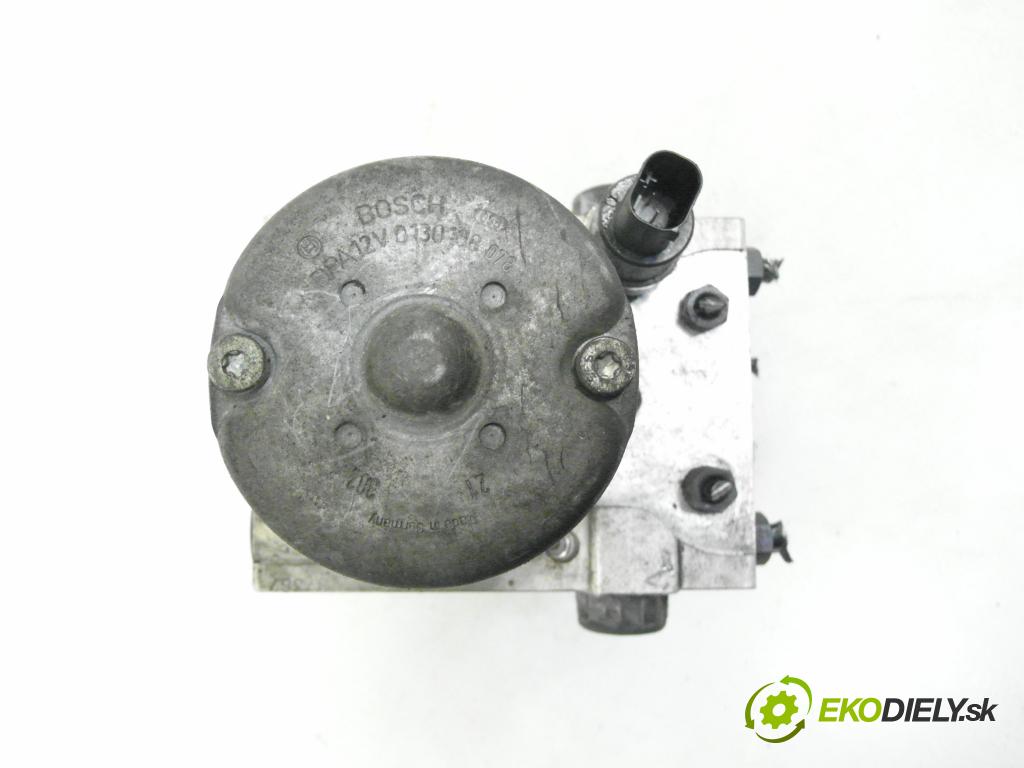 AUDI A4 (8D2, B5) SEDAN 1998 81,00 1.9 TDI 110 - AFN 1896,00 Pumpa ABS 0265225048 ; 8E0614517 ; 0130108 (Pumpa ABS)