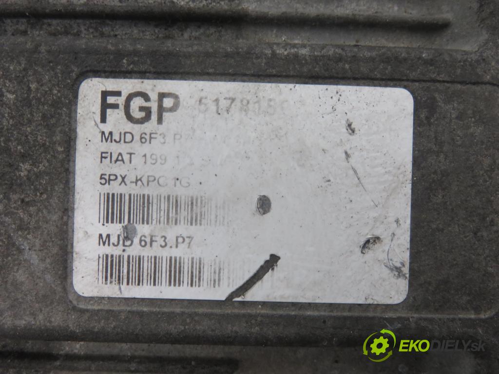 FIAT GRANDE PUNTO (199_) HB 2006 55,00 1.3 D Multijet 75 - 199 A2.000 1248,00 řídící jednotka motora 51781563