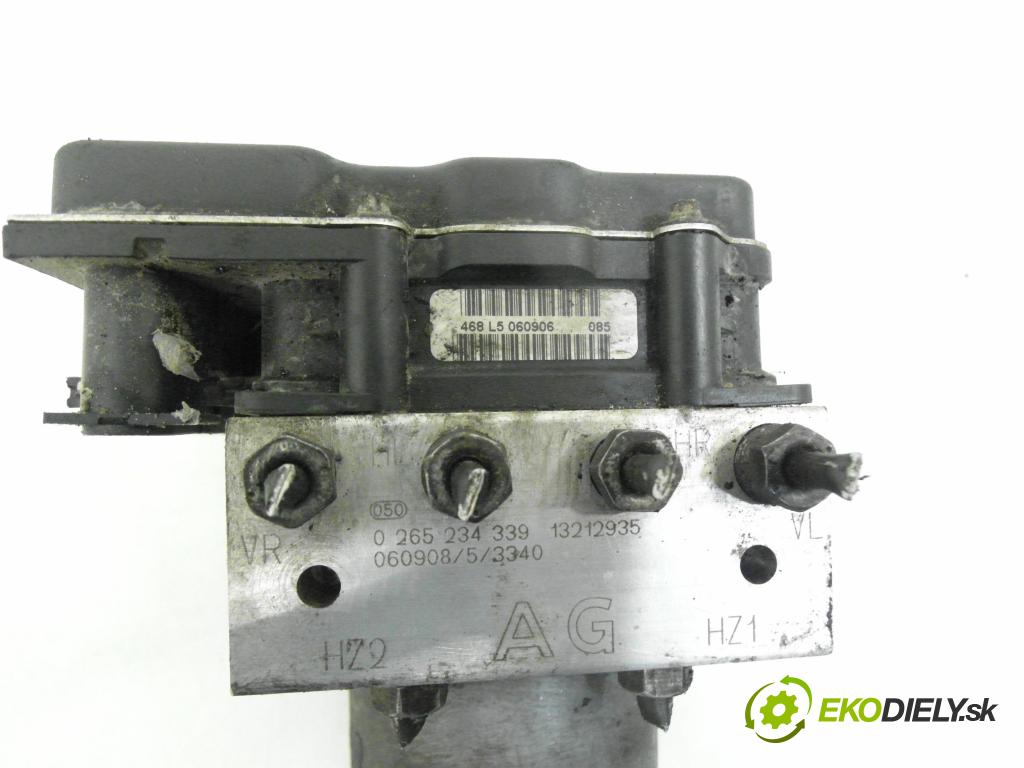 OPEL MERIVA A nadwozie wielkoprzestrzenne (MPV) (X03) MINIVAN 2006 55,00 1.3 CDTI - Z 13 DTJ 1248,00 Pumpa ABS 0265950475 ; 0265234339 ; 13212935 (Pumpa ABS)