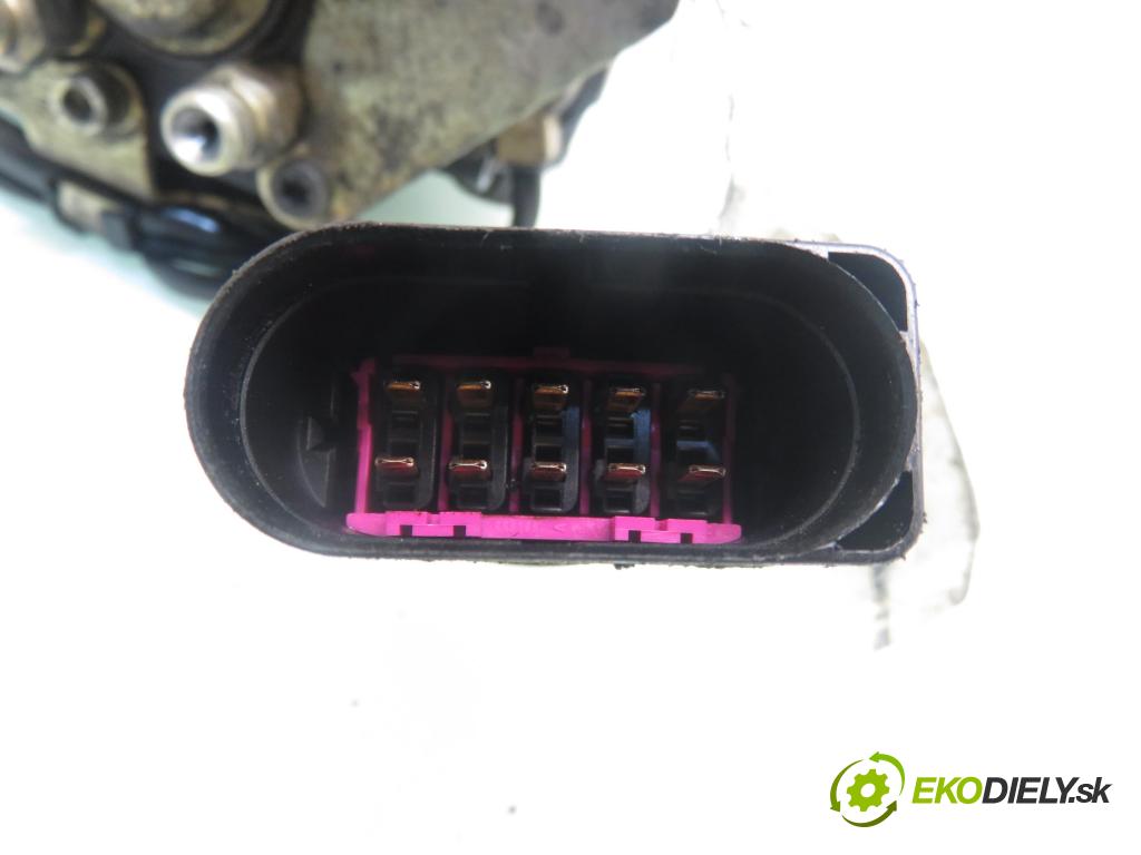AUDI A3 (8L1) HB 2000 81,00 1.9 TDI 110 - AHF 1896,00 pumpa vstřikovací 038130107D ; 0460404977 ; 2464463336 (Vstřikovací čerpadlo)