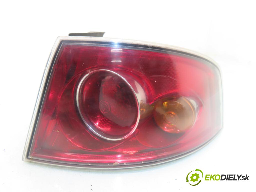 SEAT IBIZA III (6L1) HB 2003 55,00 1.4 16V - BBY 1390,00 Svetlo pravé zadné 6L6945096E ; 6L6945112D