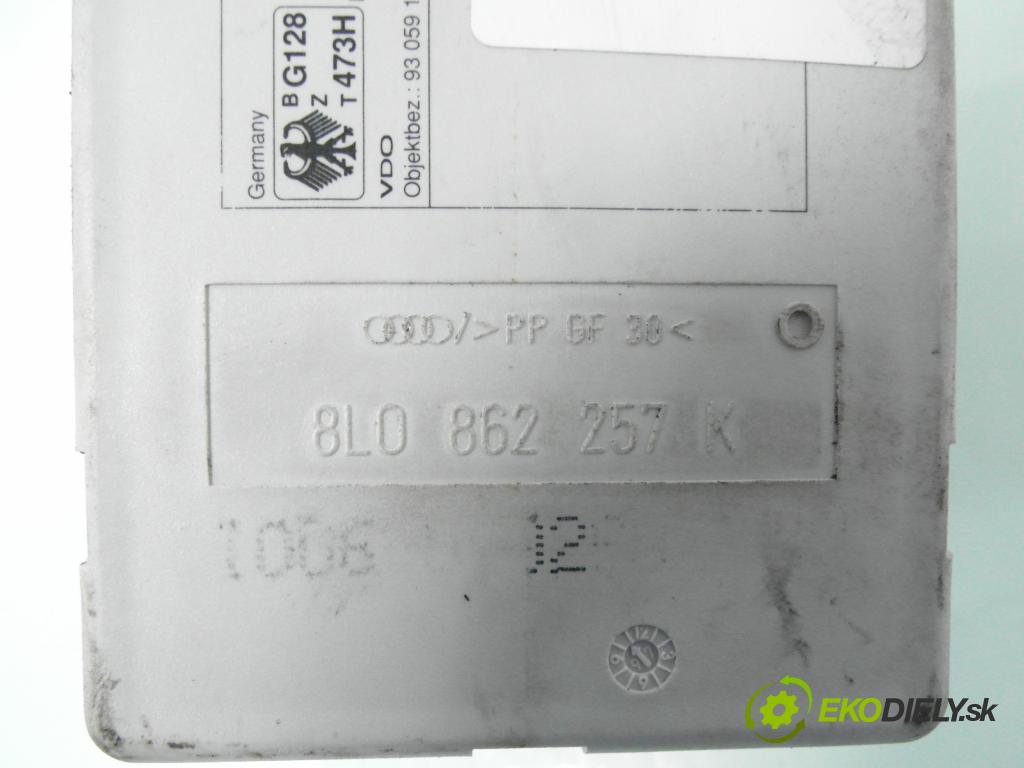 AUDI A4 (8D2, B5) SEDAN 1998 81,00 1.9 TDI 110 - AFN 1896,00 pumpa zámku centrálneho 8L0862257K
