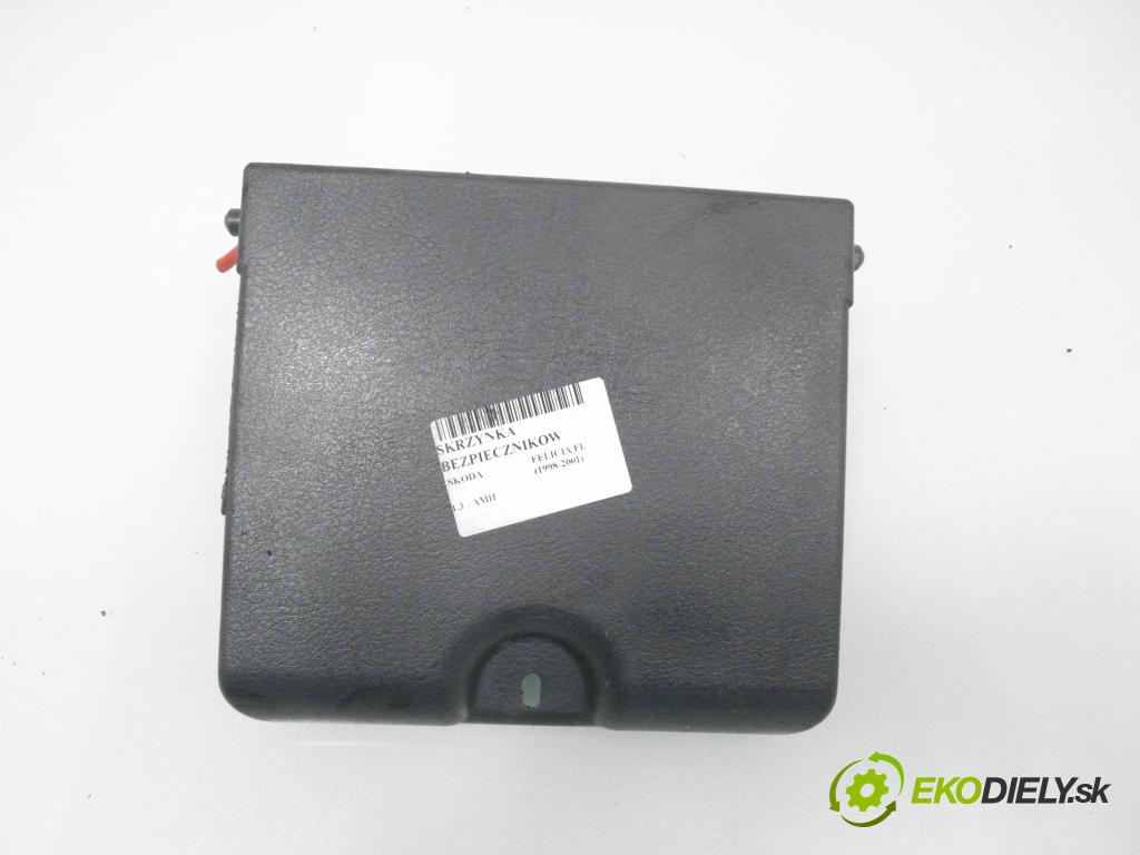 SKODA FELICIA II (6U1) HB 2000 50,00 1.3 - AMH 1289,00 skříňka POJISTKY: 6U0937025