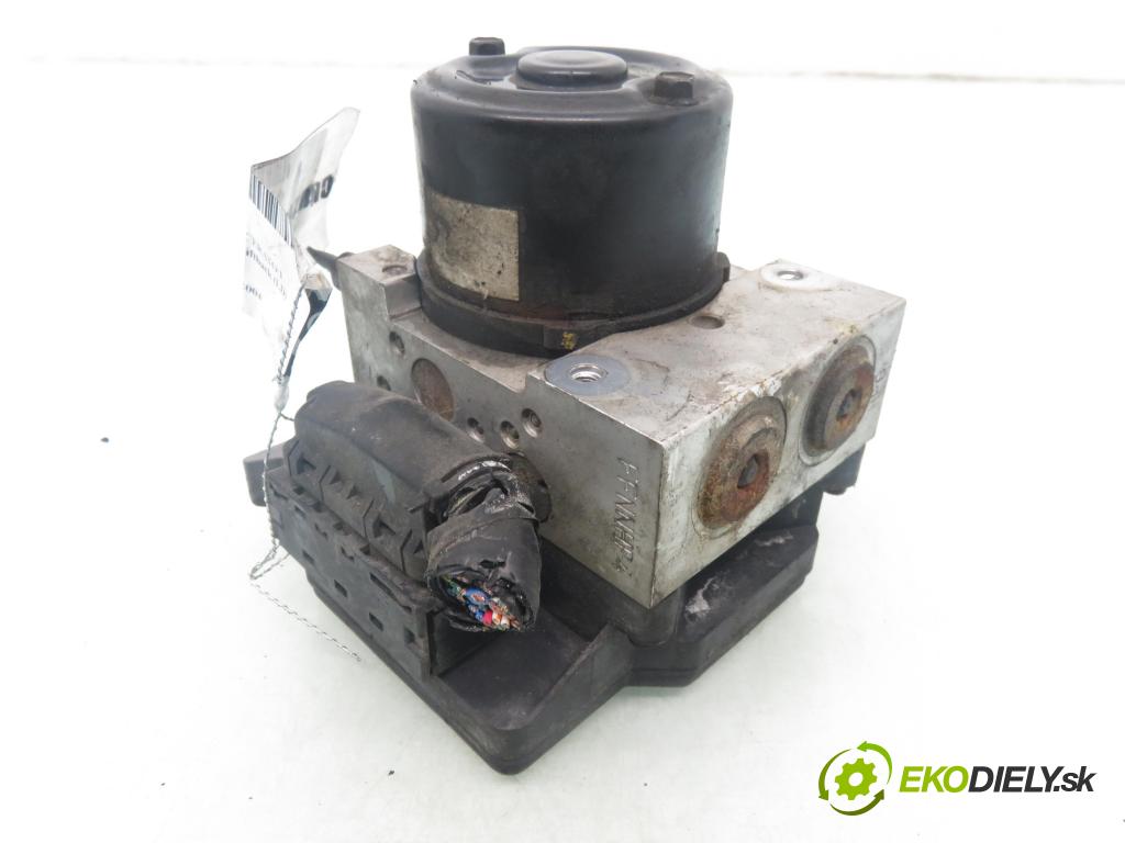 KIA CERATO I liftback (LD) HB 2004 105,00 2 - G4GC 1975,00 Pumpa ABS 956002F200 ; 5WY7223A ; 589202F200 (Pumpa ABS)