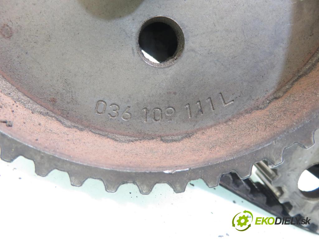VW GOLF IV (1J1) HB 2003 55,00 1.4 16V - AHW 1390,00 Kryt Ventilov 036103475AQ ; 036109111L ; 036109111G