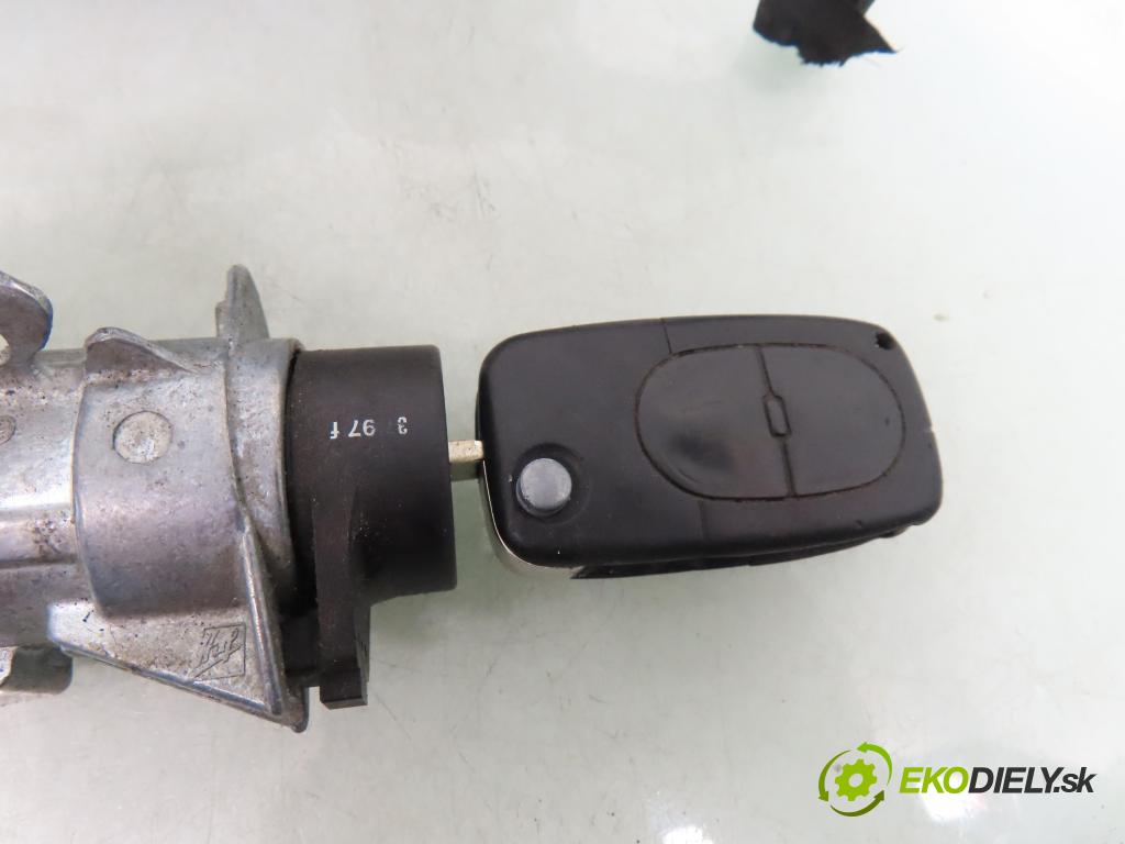 AUDI A6 (4B2, C5) SEDAN 1997 121,00 2.4 V6 165 - ALF 2393,00 spinačka / imobilizéra IMMO / Riadiaca jednotka 4B0907552F ; 0261204812 ; 4B0962258A