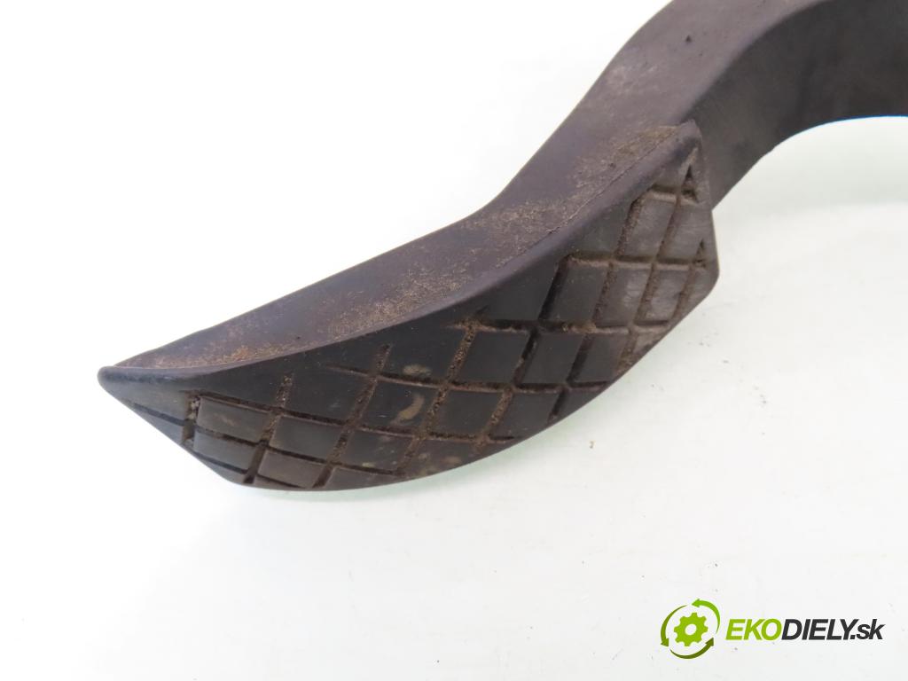 AUDI A4 Avant (8E5, B6) KOMBI 2003 96,00 1.9 TDI PD 130 - AVF 1896,00 Potenciometer plynu 8E1721523B ; 6PV00837601 (Potenciometer plynového pedálu)