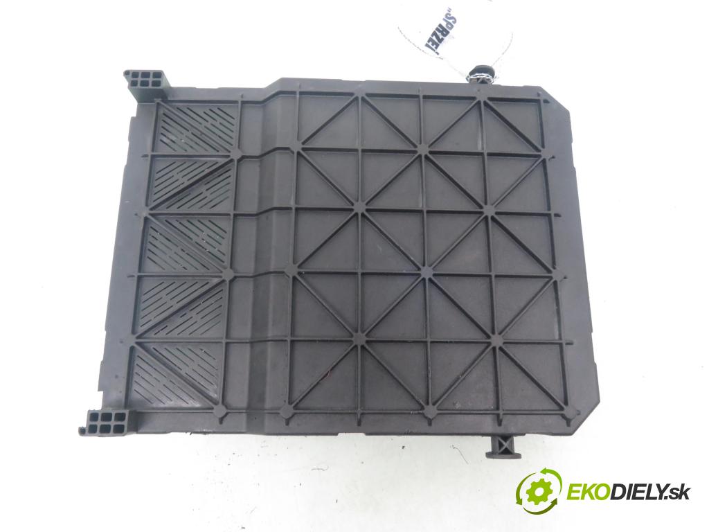 CITROEN C3 I (FC_) HB 2002 54,00 1.4 i - KFV (TU3JP) 1360,00 MODUL BSI 9648715380 ; S118085200