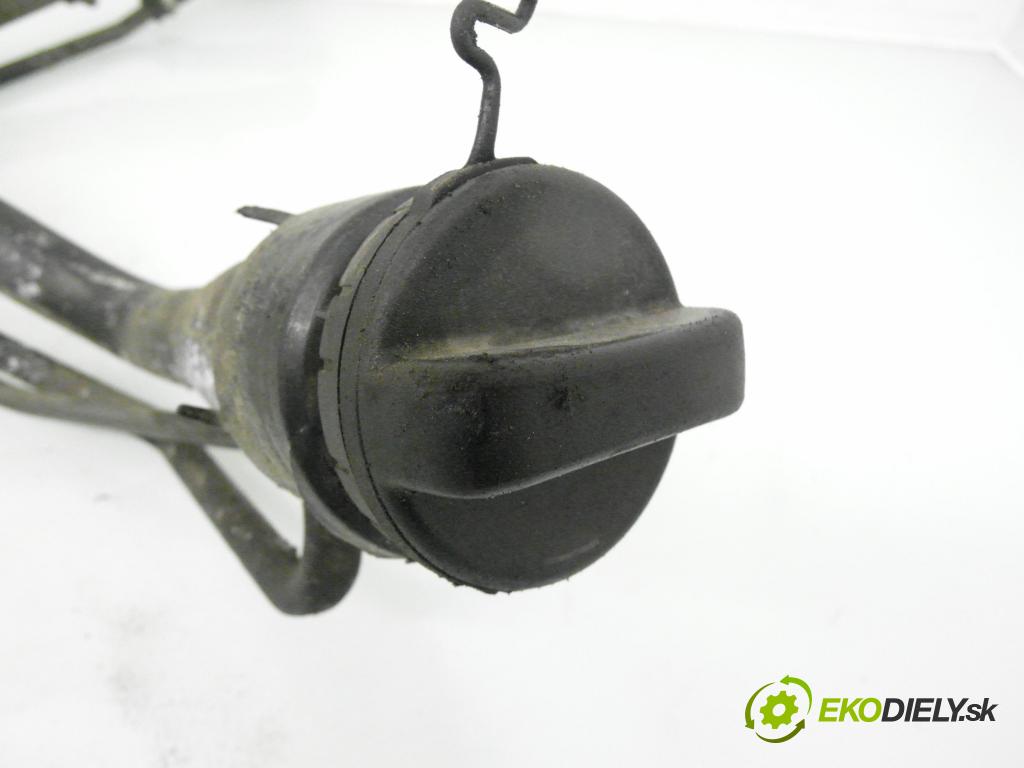 TOYOTA YARIS (_P9_) HB 2007 51,00 1.0 VVT-i (KSP90_) - 1KR-FE 998,00 hrdlo nádrže paliva / Rúra
