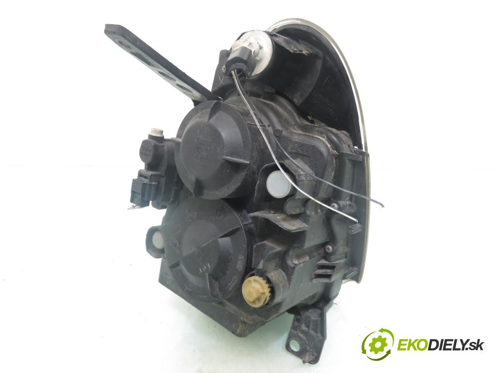 RENAULT MODUS / GRAND MODUS (F/JP0_) HB 2004 55,00 1.2 (JP0C, JP0K, FP0C, FP0K, FP0P, JP0P, JP0T) - D 1149,00 Svetlo PP 8200652044