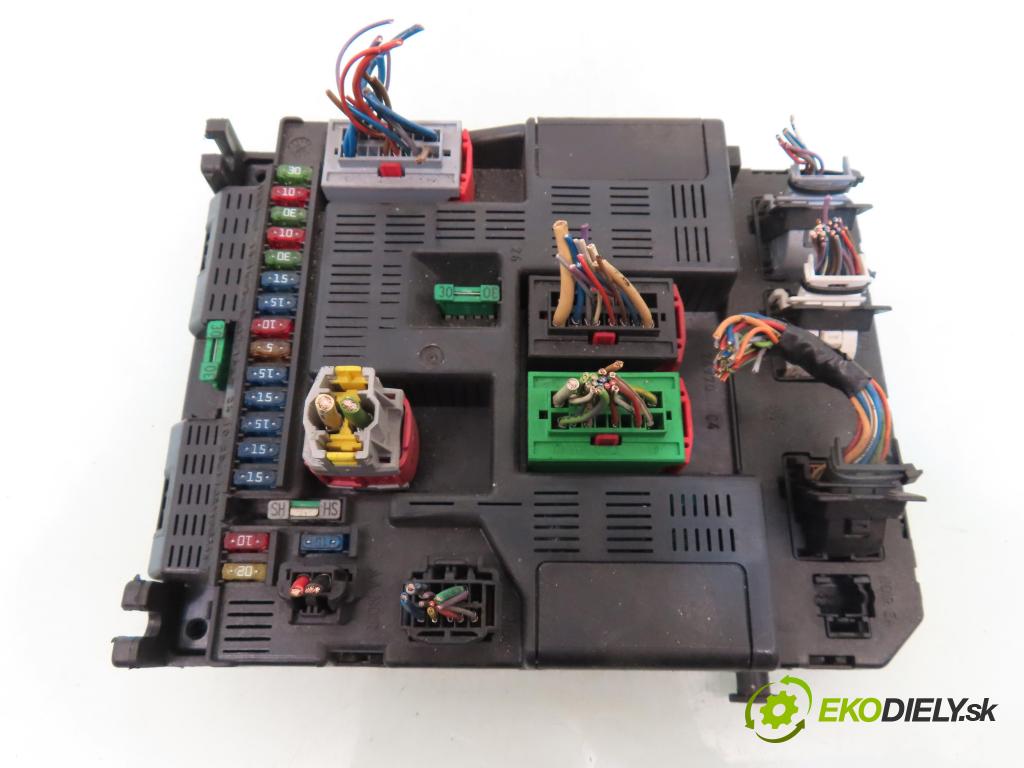 PEUGEOT 307 (3A/C) HB 2002 81,00 1.6 - NFU (TU5JP4) 1587,00 MODUL BSI 9636760580F ; 9644098380