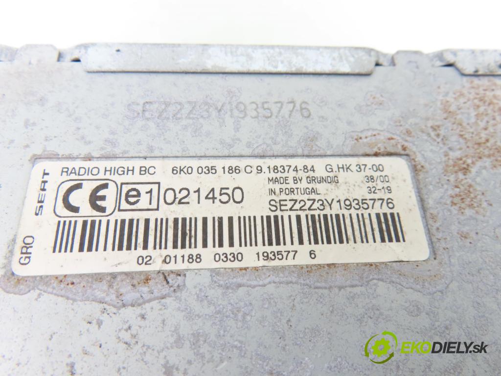 SEAT CORDOBA (6K2) SEDAN 2000 44,00 1.4 - ANW 1390,00 RADIO Modul 6K0035186C