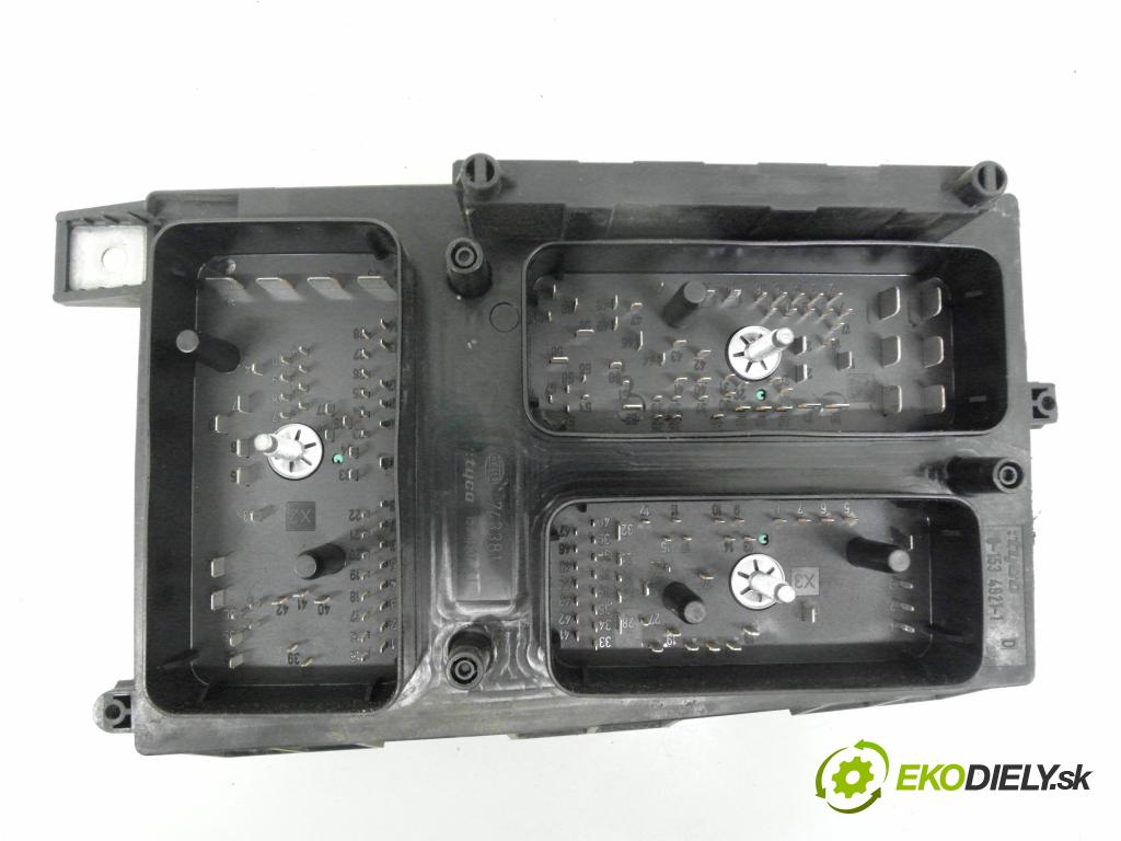 OPEL ASTRA H Kombi (A04) KOMBI 2005 77,00 1.6 - Z 16 XE1 1598,00 spinačka / imobilizéra IMMO / Riadiaca jednotka 12230740 ; N0501882 ; 2421430