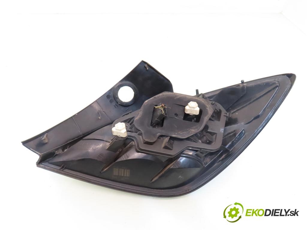 OPEL ASTRA H GTC (L08) COUPE 2006 88,00 1.9 8V CDTI 120 - Z 19 DT 1910,00 Svetlo ľavé zadné 342691834