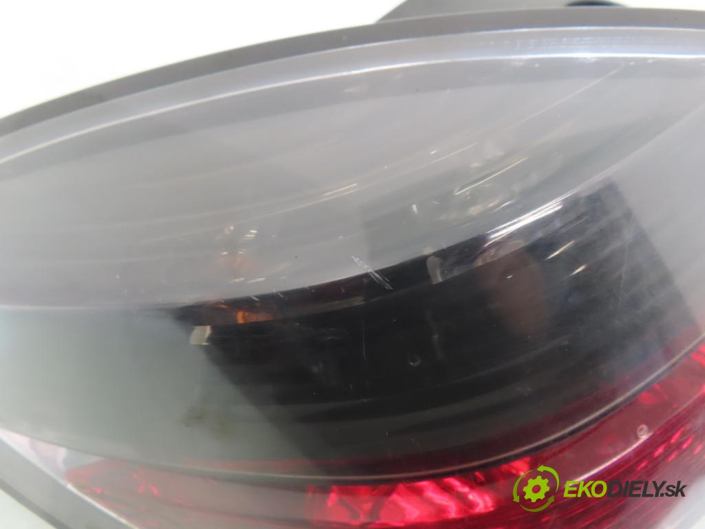 OPEL ASTRA H GTC (L08) COUPE 2006 88,00 1.9 8V CDTI 120 - Z 19 DT 1910,00 Svetlo ľavé zadné 342691834