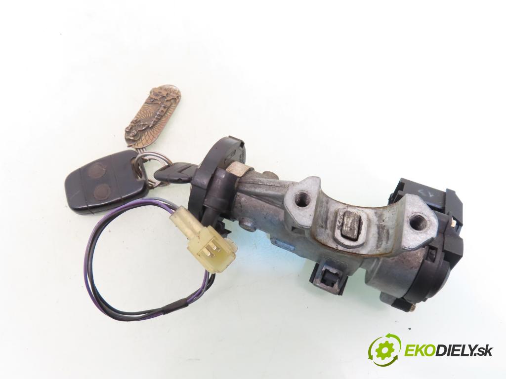 LAND ROVER FREELANDER (L314) SUV 1998 72,00 2.0 DI 4x4 - 20 T2N 1994,00 spinačka YXB100350 (Spínacia skrinka)