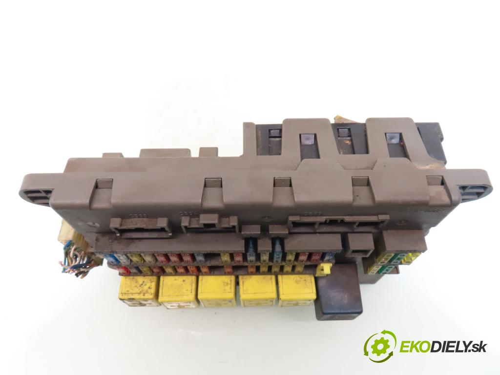 LAND ROVER FREELANDER (L314) SUV 1998 72,00 2.0 DI 4x4 - 20 T2N 1994,00 MODUL BSI YWC106080 ; 52010469D