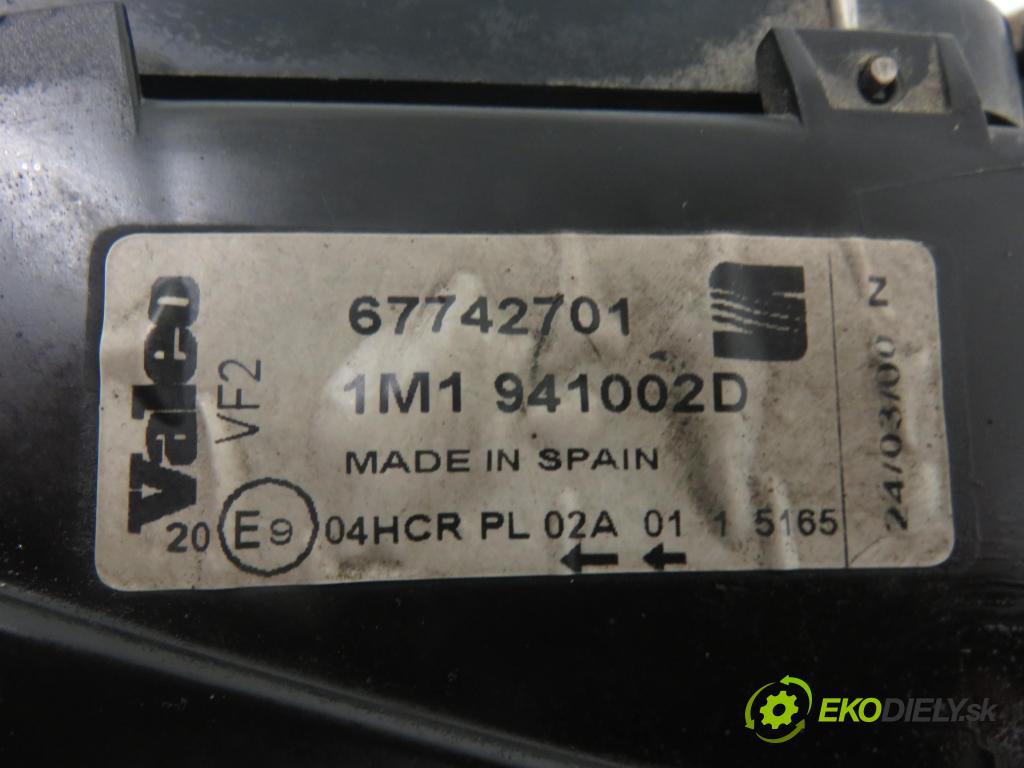 SEAT LEON (1M1) HB 2002 77,00 1.6 16 V - ATN 1598,00 Svetlo PP 1M1941002D ; 67742701