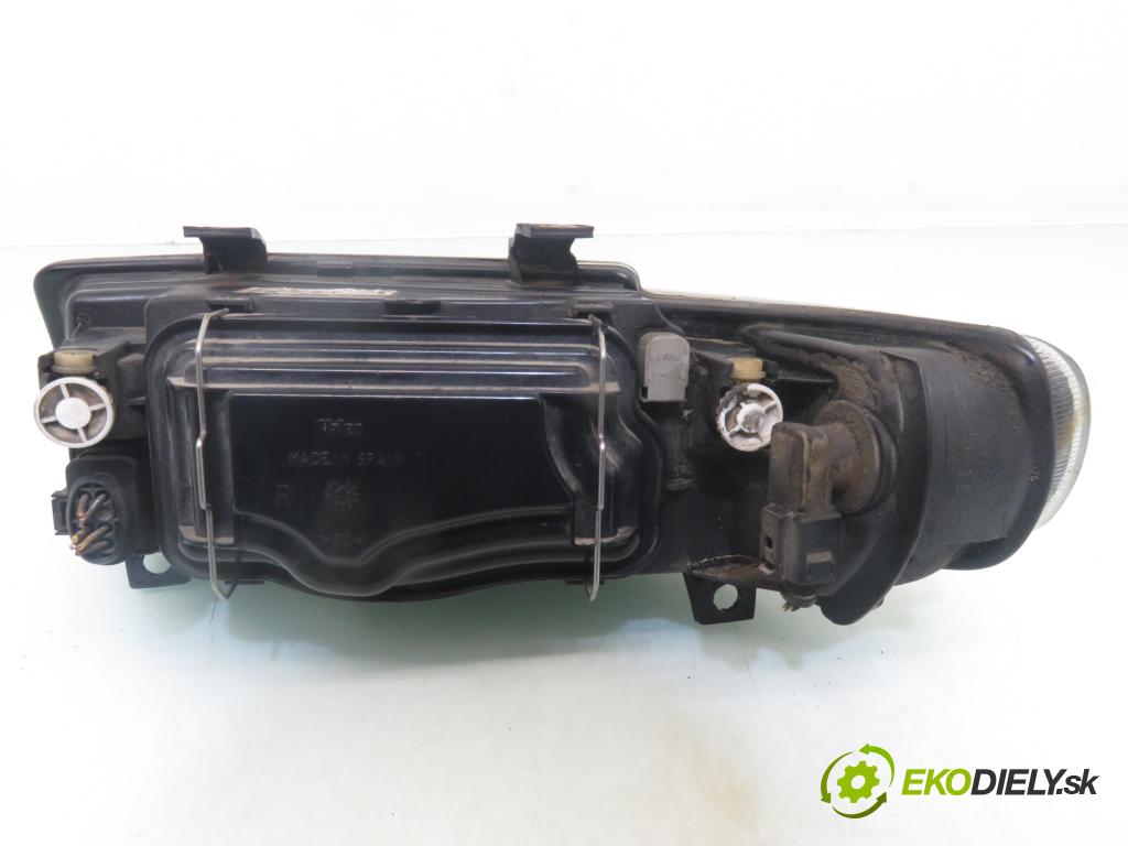 SEAT LEON (1M1) HB 2002 77,00 1.6 16 V - ATN 1598,00 Svetlo PP 1M1941002D ; 67742701