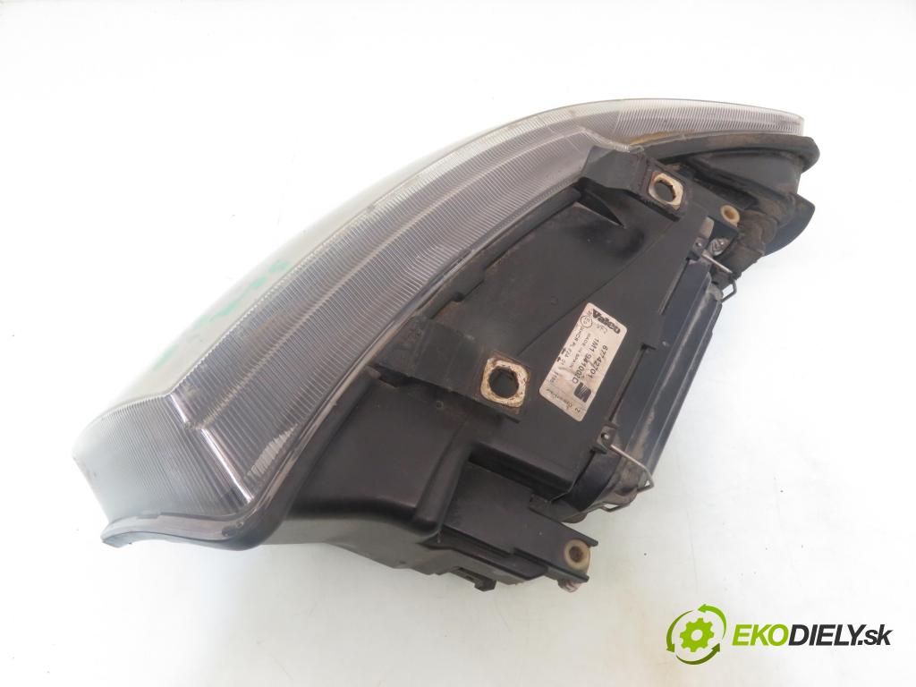 SEAT LEON (1M1) HB 2002 77,00 1.6 16 V - ATN 1598,00 Svetlo PP 1M1941002D ; 67742701