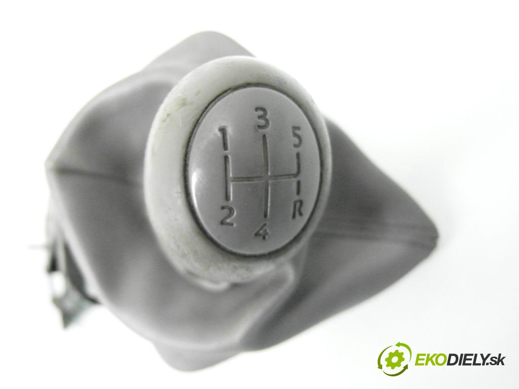 RENAULT KANGOO Express II (FW0/1_) FURGON 2010 50,00 1.5 dCi 70 - K9K 800 1461,00 ZVEDÁK: 8200788667