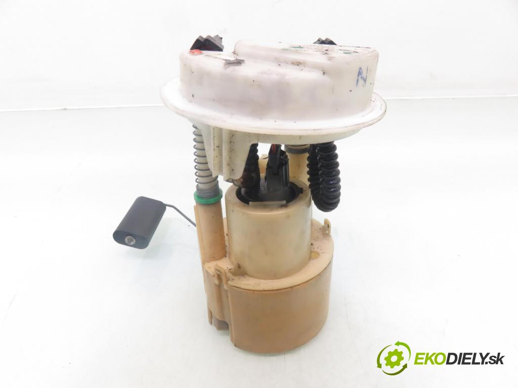 RENAULT CLIO II (BB_, CB_) HB 1999 43,00 1.2 8V 58 1149,00 Pumpa paliva 7700416988 ; 09740659902