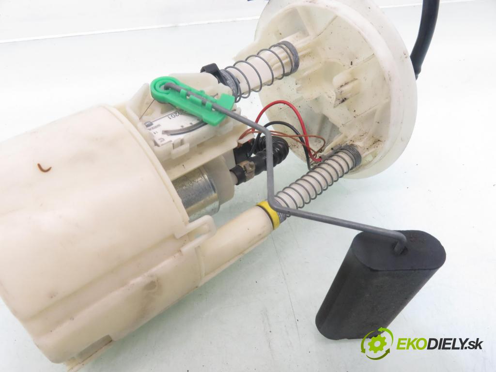 SMART FORTWO Coupe (450) COUPE 1999 45,00 0.6 R3 (450.332) - M 160.910 599,00 pumpa paliva 0010688V001 ; 09750029904
