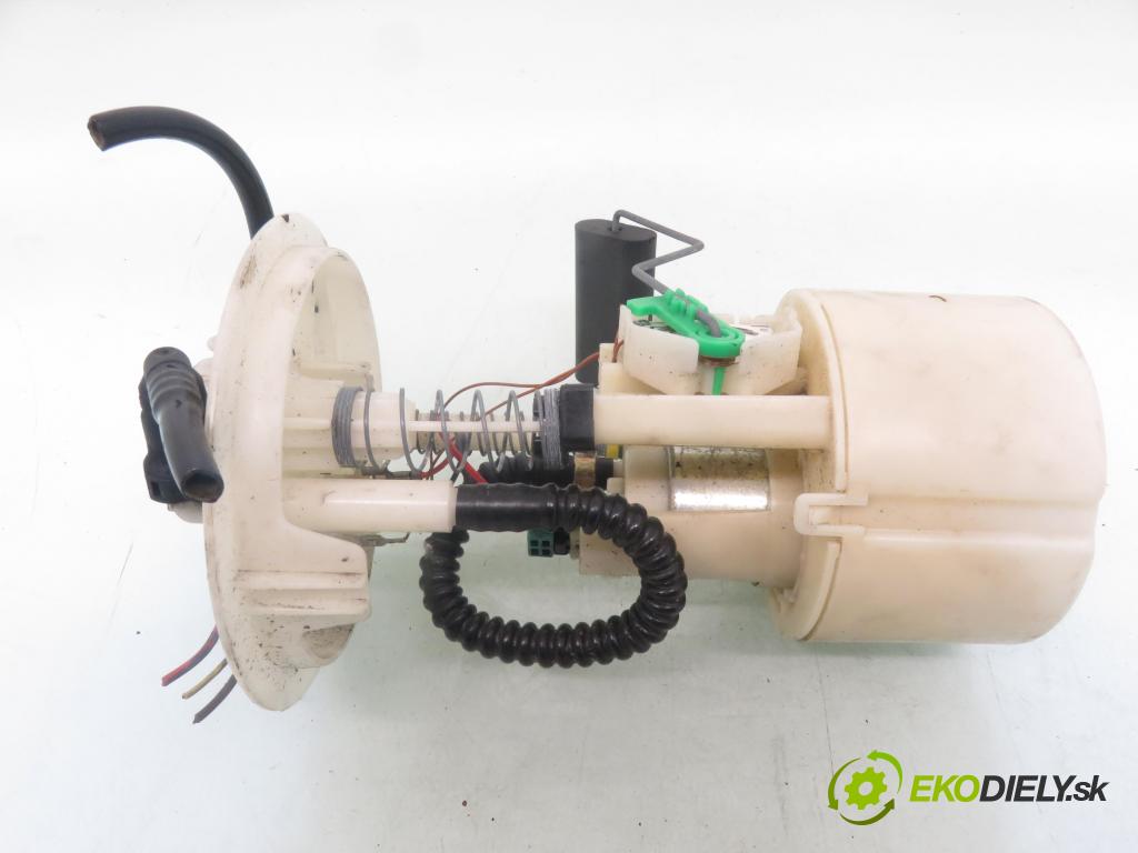 SMART FORTWO Coupe (450) COUPE 1999 45,00 0.6 R3 (450.332) - M 160.910 599,00 pumpa paliva 0010688V001 ; 09750029904