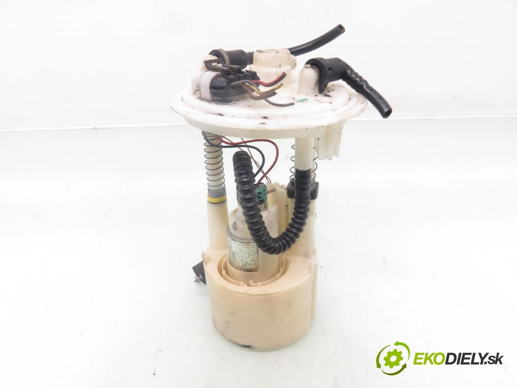 SMART FORTWO Coupe (450) COUPE 1999 45,00 0.6 R3 (450.332) - M 160.910 599,00 pumpa paliva 0010688V001 ; 09750029904