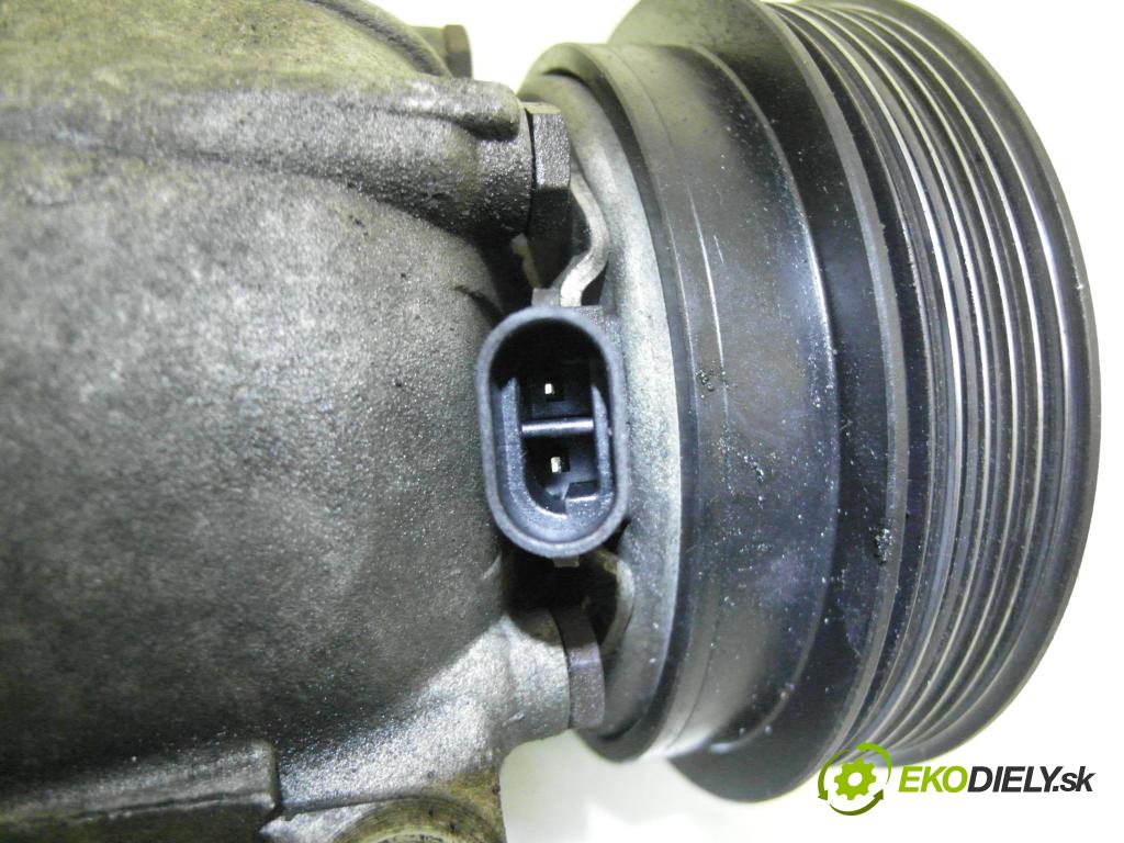 RENAULT MEGANE I (BA0/1_) HB 1999 70,00 1.4 16V 95 - K4J 750 1390,00 KOMPRESOR: klimatizácie 7700103536 ; 6560769 (Kompresor klimatizácie)