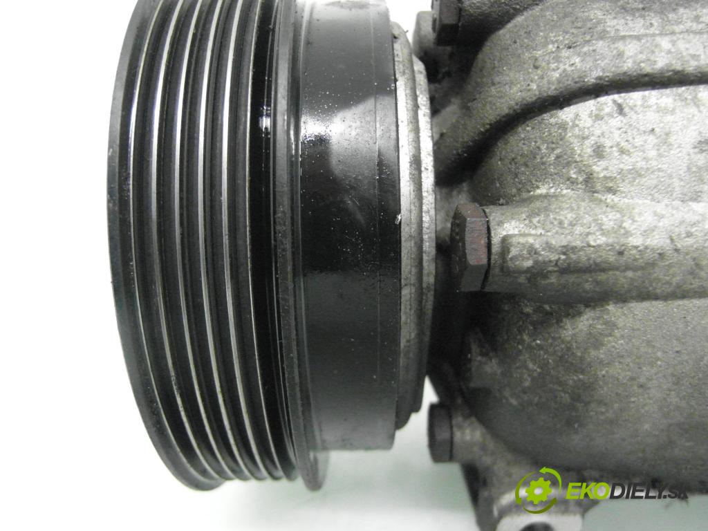 RENAULT MEGANE I (BA0/1_) HB 1999 70,00 1.4 16V 95 - K4J 750 1390,00 KOMPRESOR: klimatizácie 7700103536 ; 6560769 (Kompresor klimatizácie)