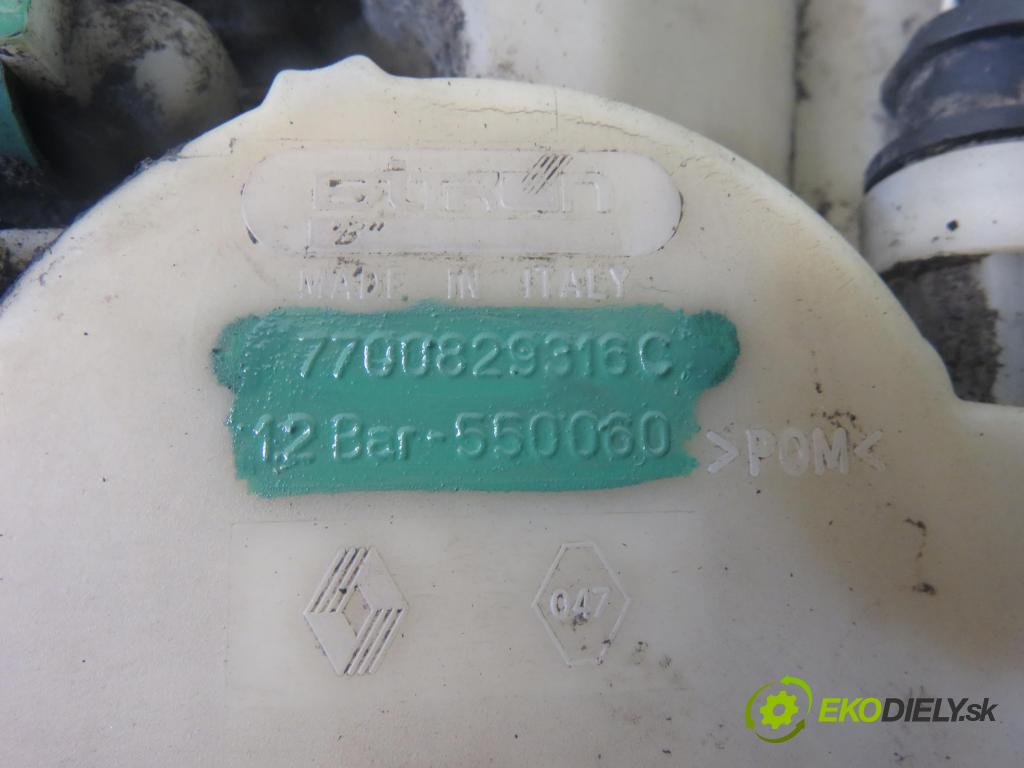 RENAULT CLIO II (BB_, CB_) HB 2002 72,00 1.4 16V (B/CB0P) - K4J 710 1390,00 pumpa paliva 7700829316C