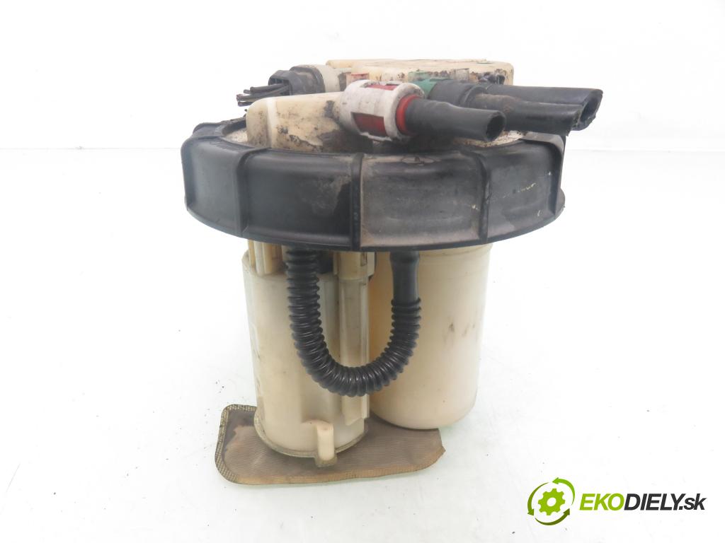 RENAULT CLIO II (BB_, CB_) HB 2002 72,00 1.4 16V (B/CB0P) - K4J 710 1390,00 pumpa paliva 7700829316C