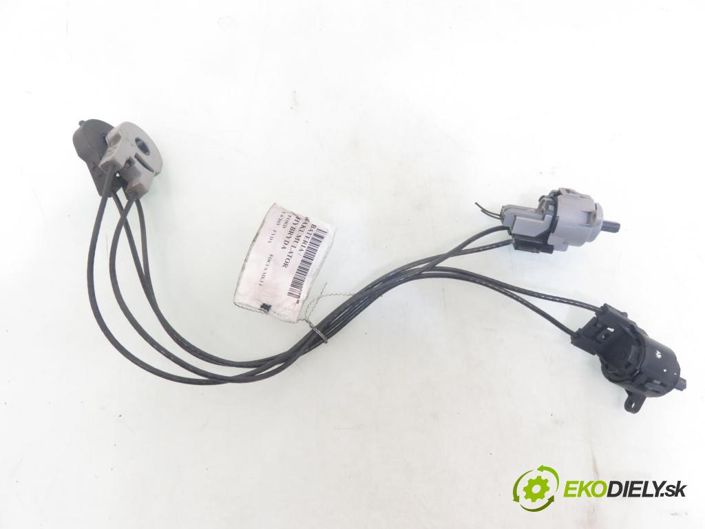 FORD FOCUS (DAW, DBW) HB 2002 74,00 1.6 16V 100 - FYDA 1596,00 Lanko panel kúrenia 2M5111503AA ; 2M5111504AA