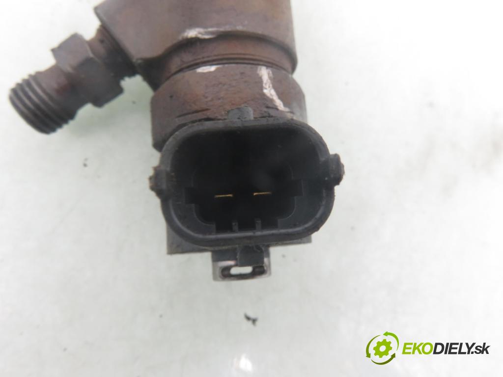 FIAT FIORINO nadwozie zamknięte / kombi (225_) FURGON 2009 70,00 1.3 D Multijet - 199 B1.000 1248,00 vstrekovač 0445110183 (Vstrekovač paliva)