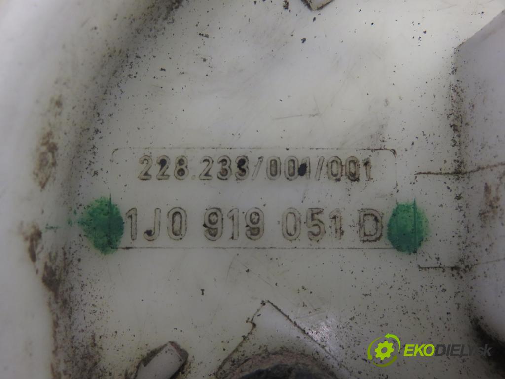 SKODA OCTAVIA I (1U2) SEDAN 1998 55,00 1.6 - AEE 1598,00 pumpa paliva 1J0919051D