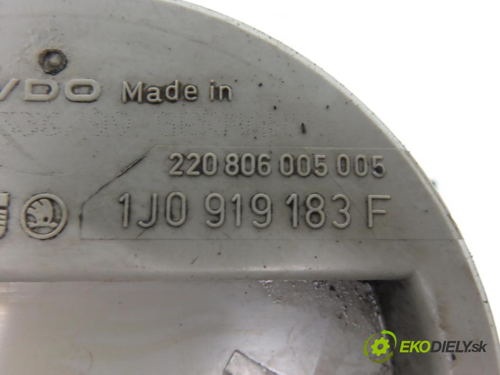 VW GOLF IV (1J1) HB 1998 81,00 1.9 TDI - AHF 1896,00 pumpa paliva 1J0919183F ; 220806005005
