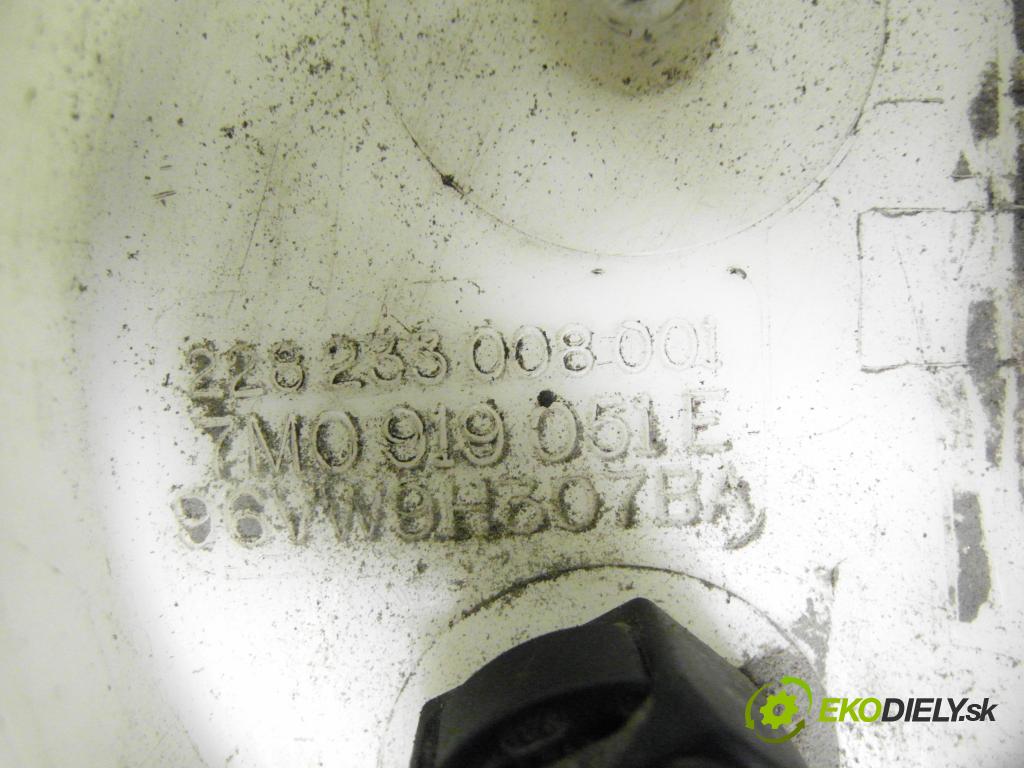 FORD GALAXY (WGR) MINIVAN 1996 85,00 2.0 i DOHC 116 - NSE 1998,00 Pumpa paliva 7M0919051E ; 228233008001 ; 96VW9H307BA