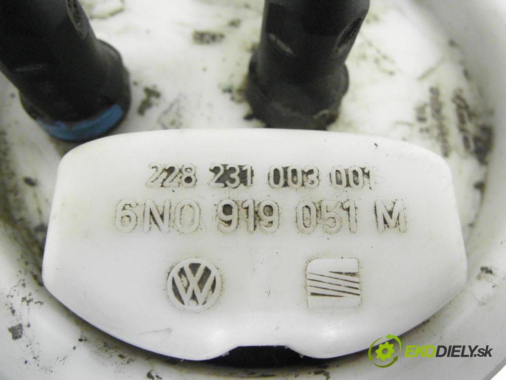 VW POLO (6N1) HB 1996 44,00 1.4 60 1390,00 Pumpa paliva 6N0919051M ; 228231003001