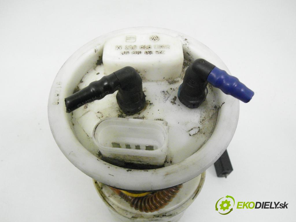 VW POLO (6N1) HB 1996 44,00 1.4 60 1390,00 Pumpa paliva 6N0919051M ; 228231003001