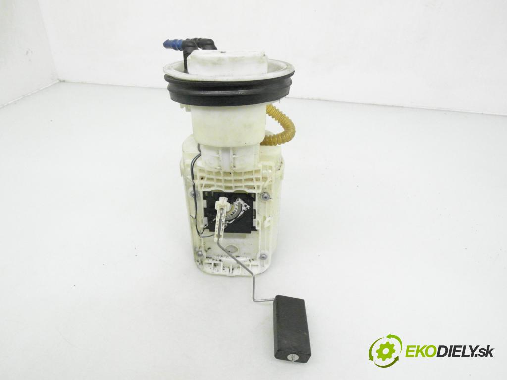 VW GOLF IV (1J1) HB 2001 55,00 1.4 16V - APE 1390,00 Pumpa paliva 1J0919051H ; 228233001003