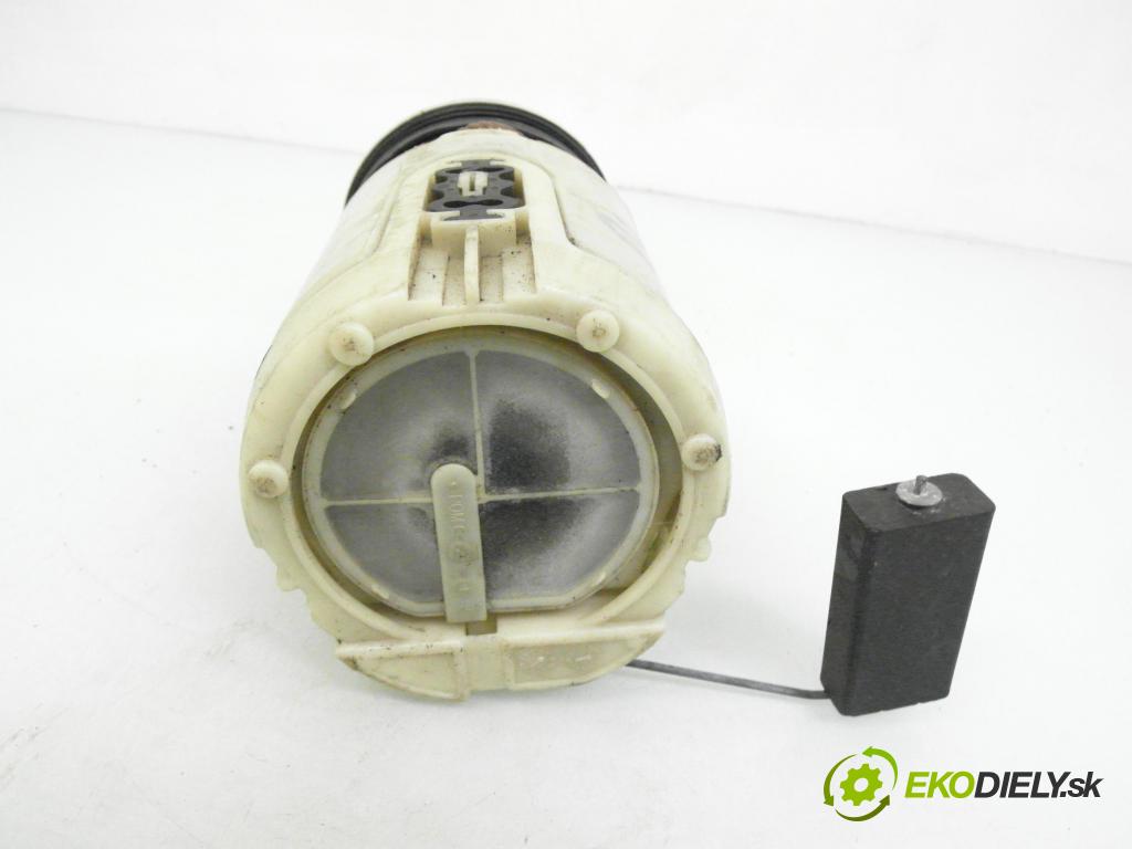 VW POLO (6N1) HB 1996 44,00 1.4 60 1390,00 pumpa paliva 6N0919051L ; 228231003001