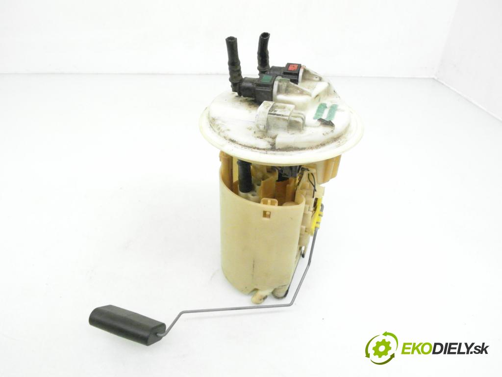 RENAULT CLIO II (BB_, CB_) HB 1999 43,00 1.2 8V 58 1149,00 pumpa paliva 09745659903 ; 8200027963
